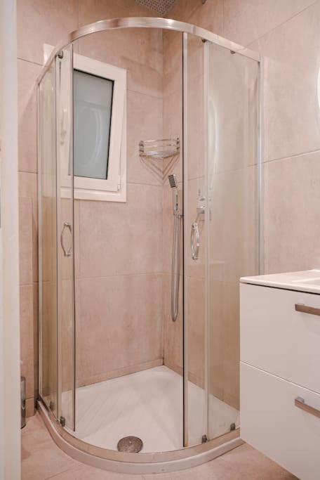 Syntagma Square, 60Sqm Dream Suite Athena Bagian luar foto