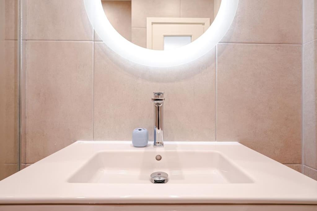 Syntagma Square, 60Sqm Dream Suite Athena Bagian luar foto