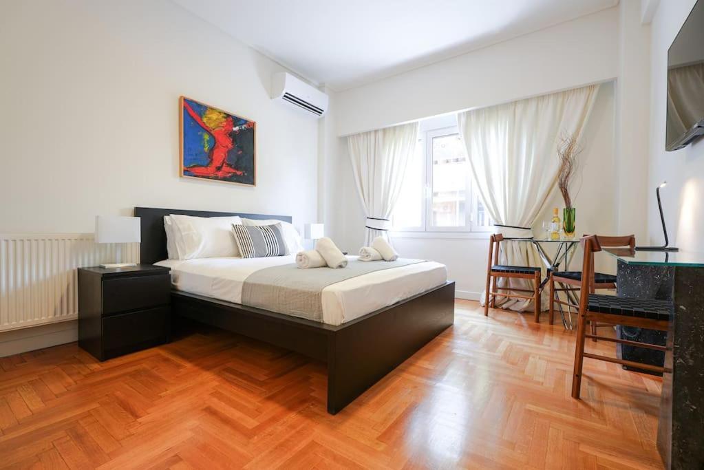 Syntagma Square, 60Sqm Dream Suite Athena Bagian luar foto